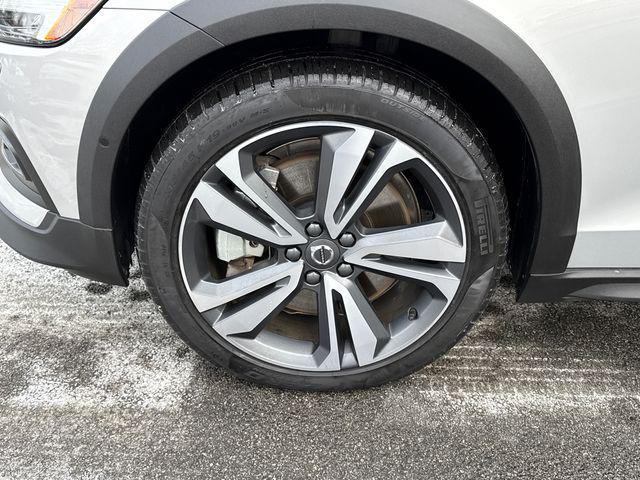 used 2025 Volvo V60 Cross Country car, priced at $35,487
