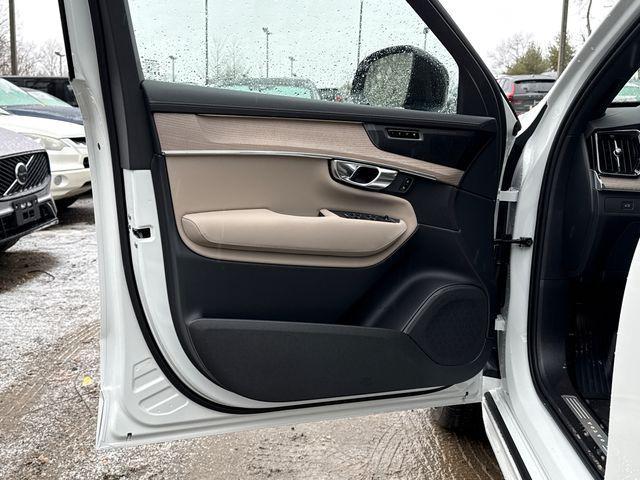 new 2026 Volvo XC90 car, priced at $76,455