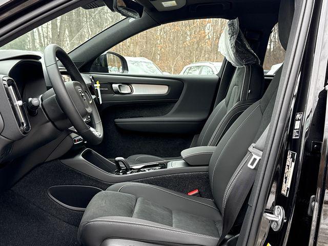 new 2026 Volvo XC40 car, priced at $54,175