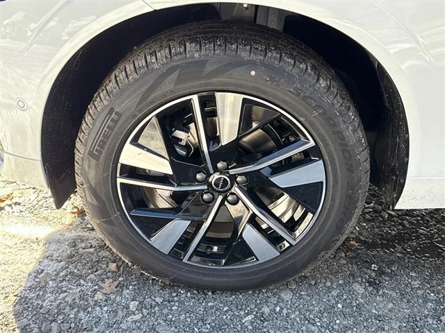 new 2026 Volvo XC60 car, priced at $58,360