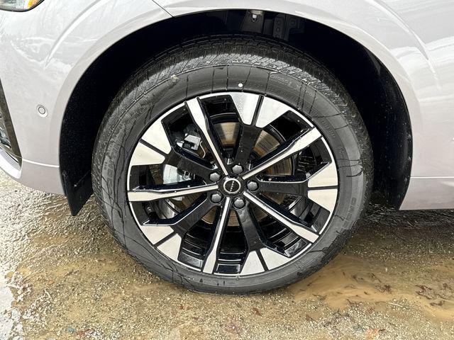 new 2026 Volvo XC60 car, priced at $57,985