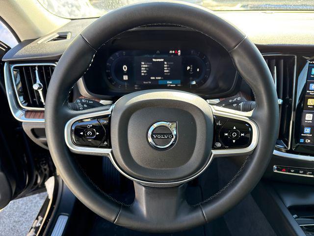 used 2025 Volvo V60 Cross Country car, priced at $35,893