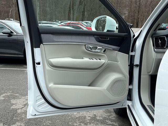 new 2026 Volvo XC90 Plug-In Hybrid car, priced at $85,745