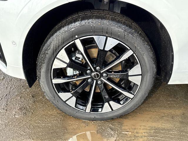 new 2026 Volvo XC60 car, priced at $57,985
