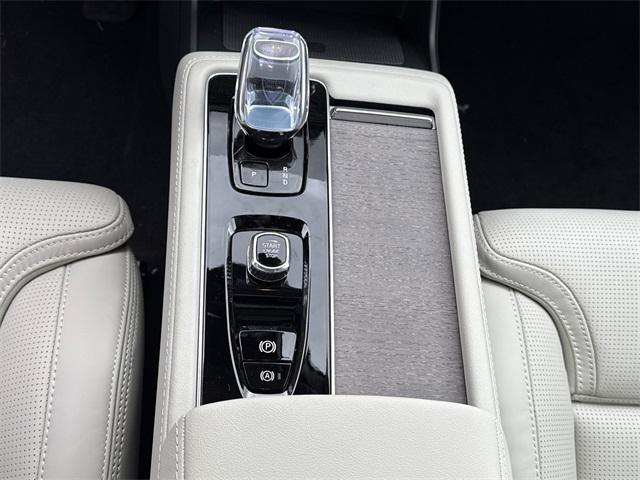 new 2026 Volvo XC90 car, priced at $76,525