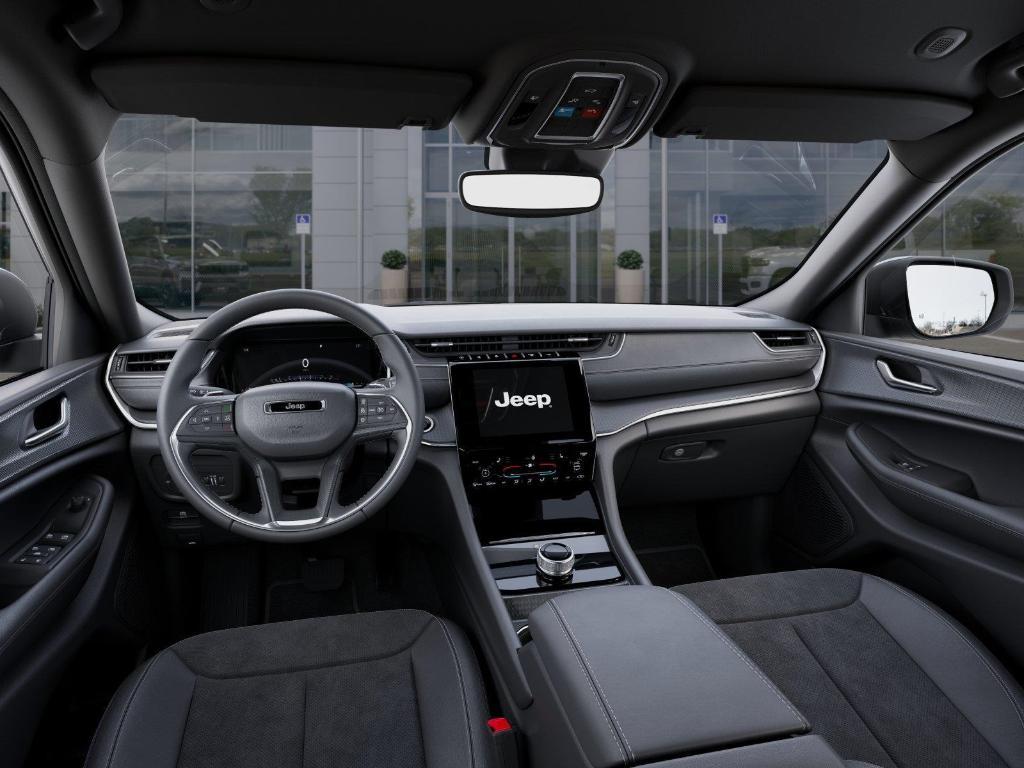 new 2025 Jeep Grand Cherokee car, priced at $47,280