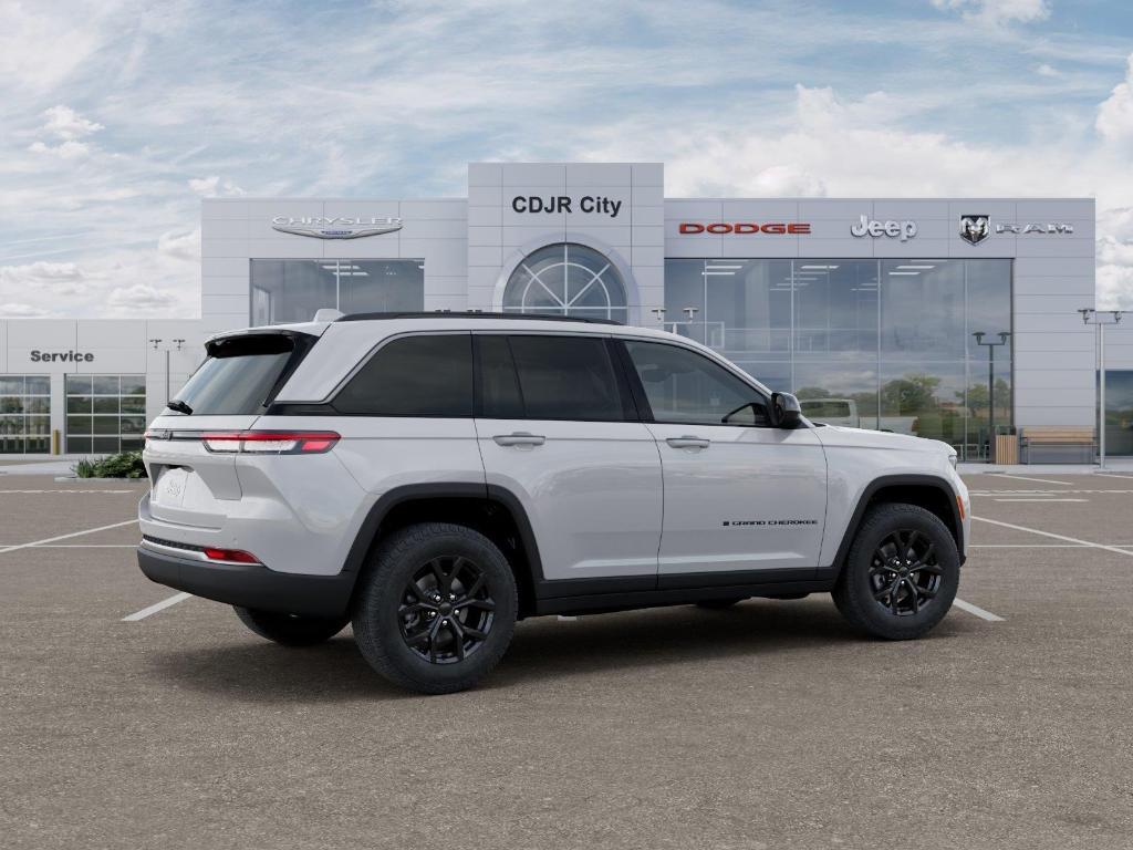 new 2026 Jeep Grand Cherokee car, priced at $48,575