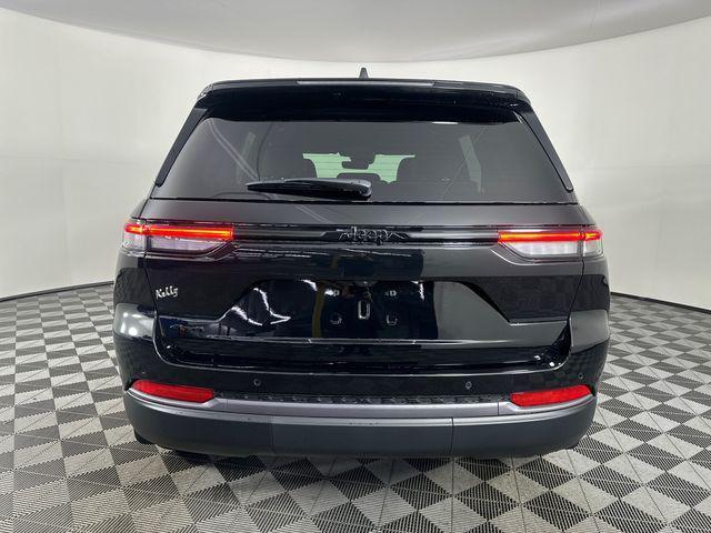 new 2026 Jeep Grand Cherokee L car, priced at $49,689