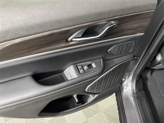 new 2026 Jeep Grand Cherokee car, priced at $49,465