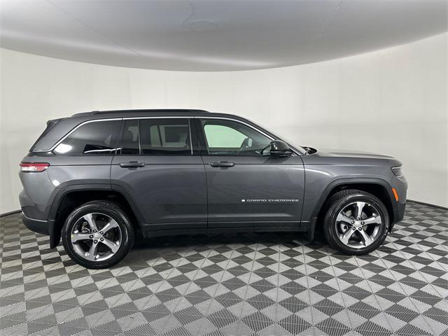 new 2026 Jeep Grand Cherokee car, priced at $49,465