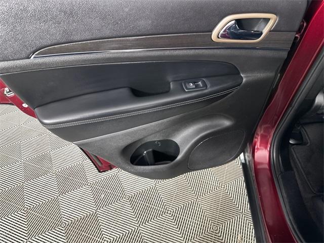 used 2017 Jeep Grand Cherokee car, priced at $15,995