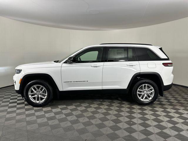 new 2026 Jeep Grand Cherokee car, priced at $44,985