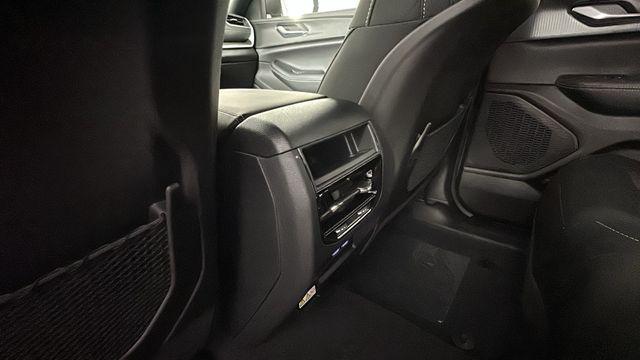 new 2026 Jeep Grand Cherokee car, priced at $45,055