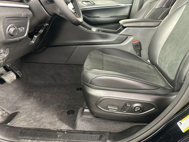 new 2026 Jeep Grand Cherokee car, priced at $48,945