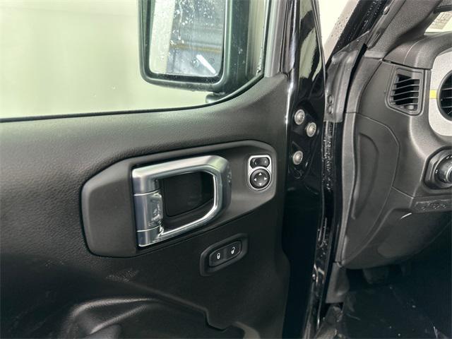 new 2026 Jeep Wrangler car, priced at $46,309