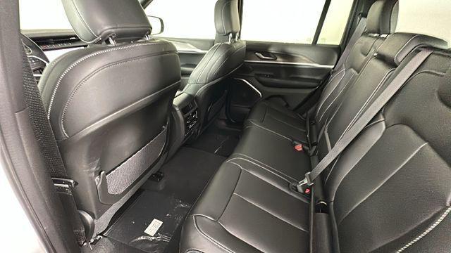 new 2026 Jeep Grand Cherokee car, priced at $52,330