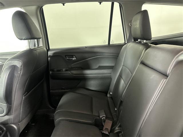 used 2022 Honda Pilot car, priced at $25,995