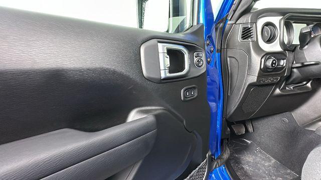 new 2026 Jeep Gladiator car, priced at $51,115