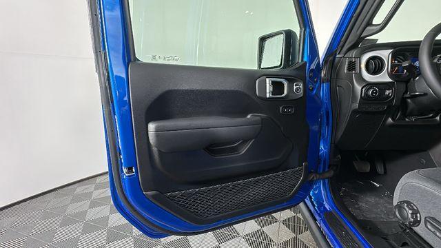 new 2026 Jeep Gladiator car, priced at $51,115