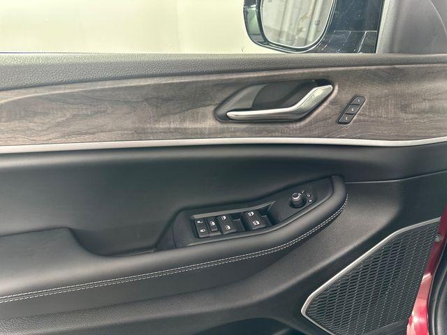 new 2026 Jeep Grand Cherokee car, priced at $48,429