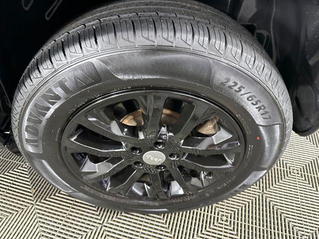 used 2019 Jeep Cherokee car, priced at $16,987