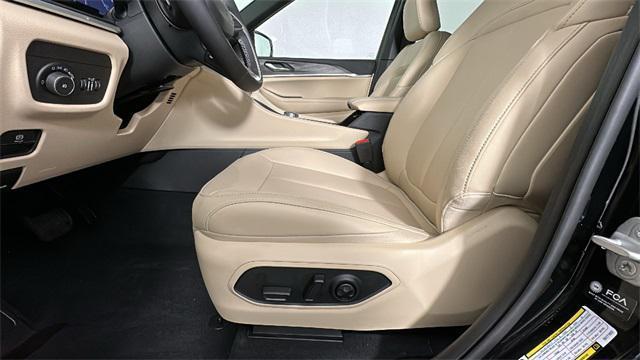 new 2025 Jeep Grand Cherokee L car, priced at $47,571