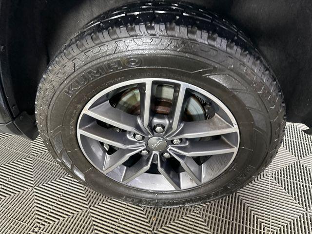 used 2017 Jeep Grand Cherokee car, priced at $16,173