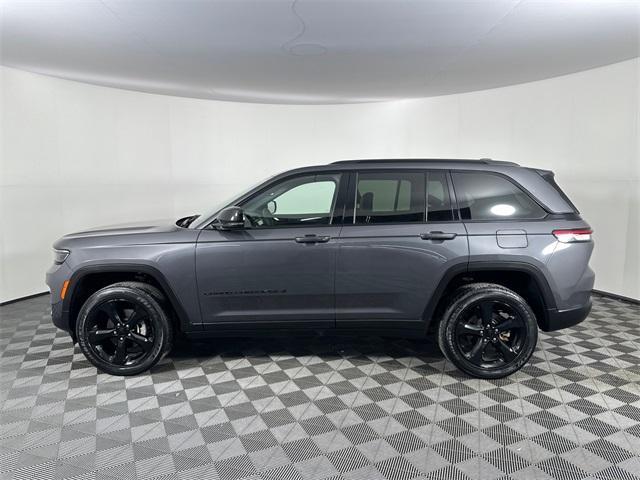 used 2023 Jeep Grand Cherokee car, priced at $34,995