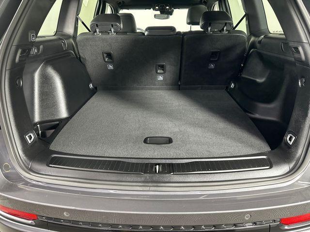 used 2023 Jeep Grand Cherokee car, priced at $32,183