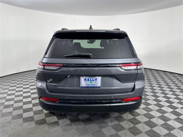 used 2023 Jeep Grand Cherokee car, priced at $34,995