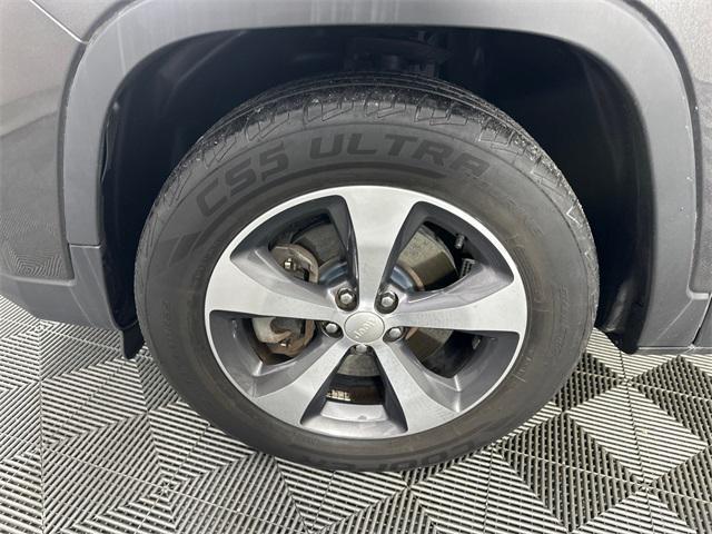 used 2019 Jeep Cherokee car, priced at $16,995