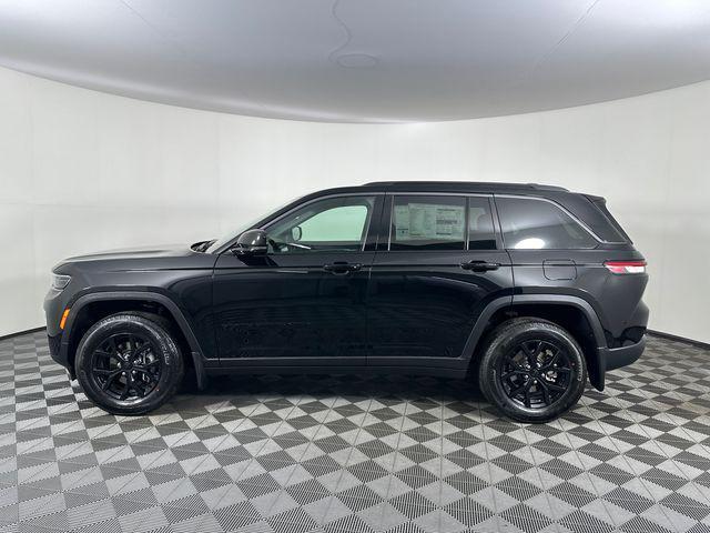 new 2026 Jeep Grand Cherokee car, priced at $42,882