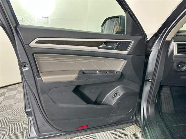 used 2021 Volkswagen Atlas car, priced at $18,995