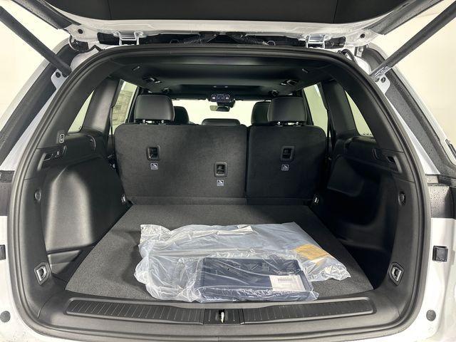 new 2026 Jeep Grand Cherokee car, priced at $48,350