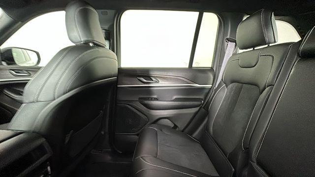 new 2026 Jeep Grand Cherokee car, priced at $48,350