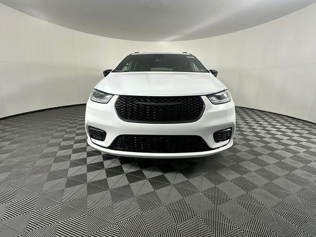 new 2026 Chrysler Pacifica car, priced at $50,834