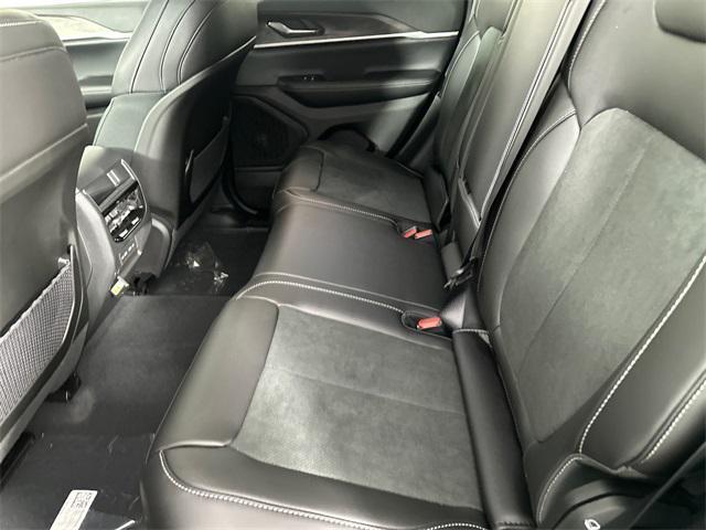 new 2026 Jeep Grand Cherokee car, priced at $48,632