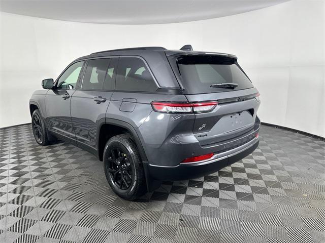 new 2026 Jeep Grand Cherokee car, priced at $48,632