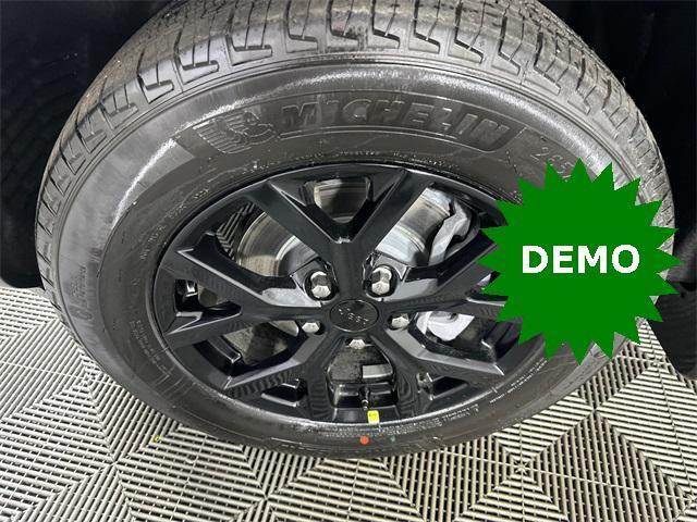 new 2026 Jeep Grand Cherokee car, priced at $48,132