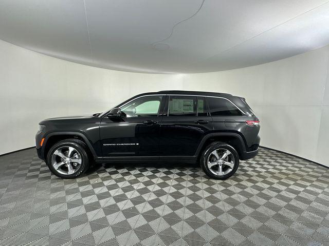 new 2026 Jeep Grand Cherokee car, priced at $44,242