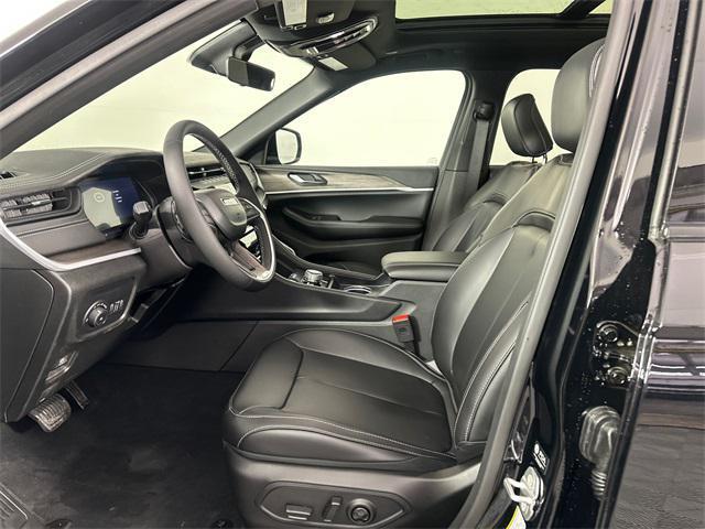 new 2026 Jeep Grand Cherokee car, priced at $48,992