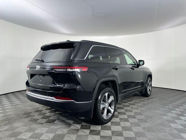 new 2026 Jeep Grand Cherokee car, priced at $48,965