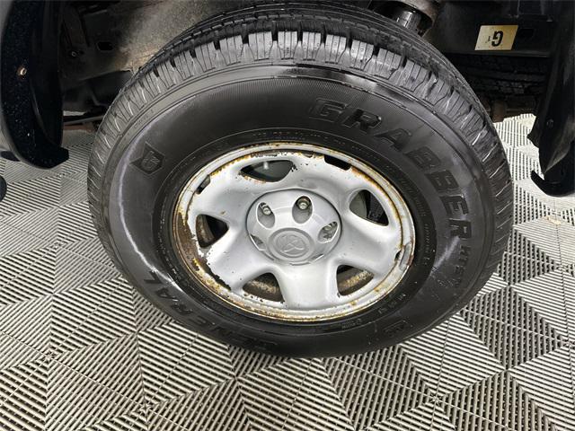 used 2013 Toyota Tacoma car, priced at $17,995