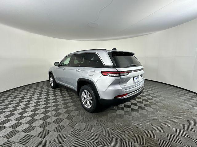 used 2022 Jeep Grand Cherokee car, priced at $30,483