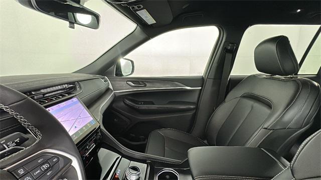 new 2025 Jeep Grand Cherokee car, priced at $46,111