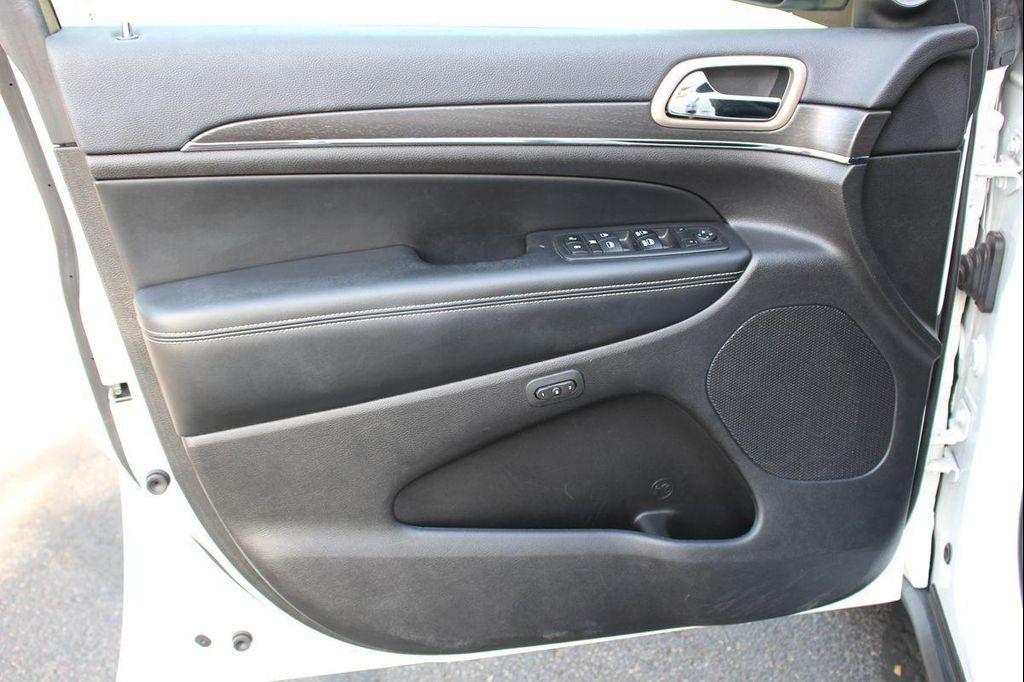 used 2017 Jeep Grand Cherokee car, priced at $18,495