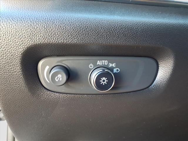 used 2023 Chevrolet Traverse car, priced at $38,900