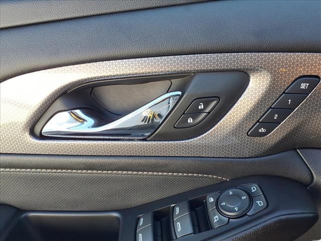 used 2023 Chevrolet Traverse car, priced at $38,900