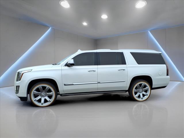 used 2019 Cadillac Escalade ESV car, priced at $38,900
