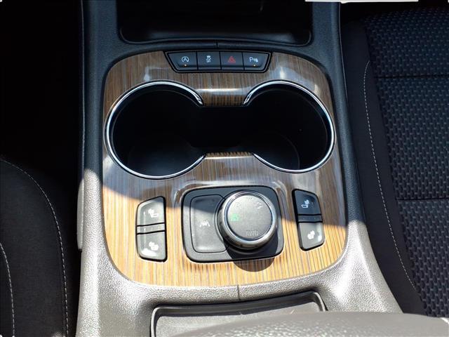 used 2022 GMC Acadia car, priced at $25,900